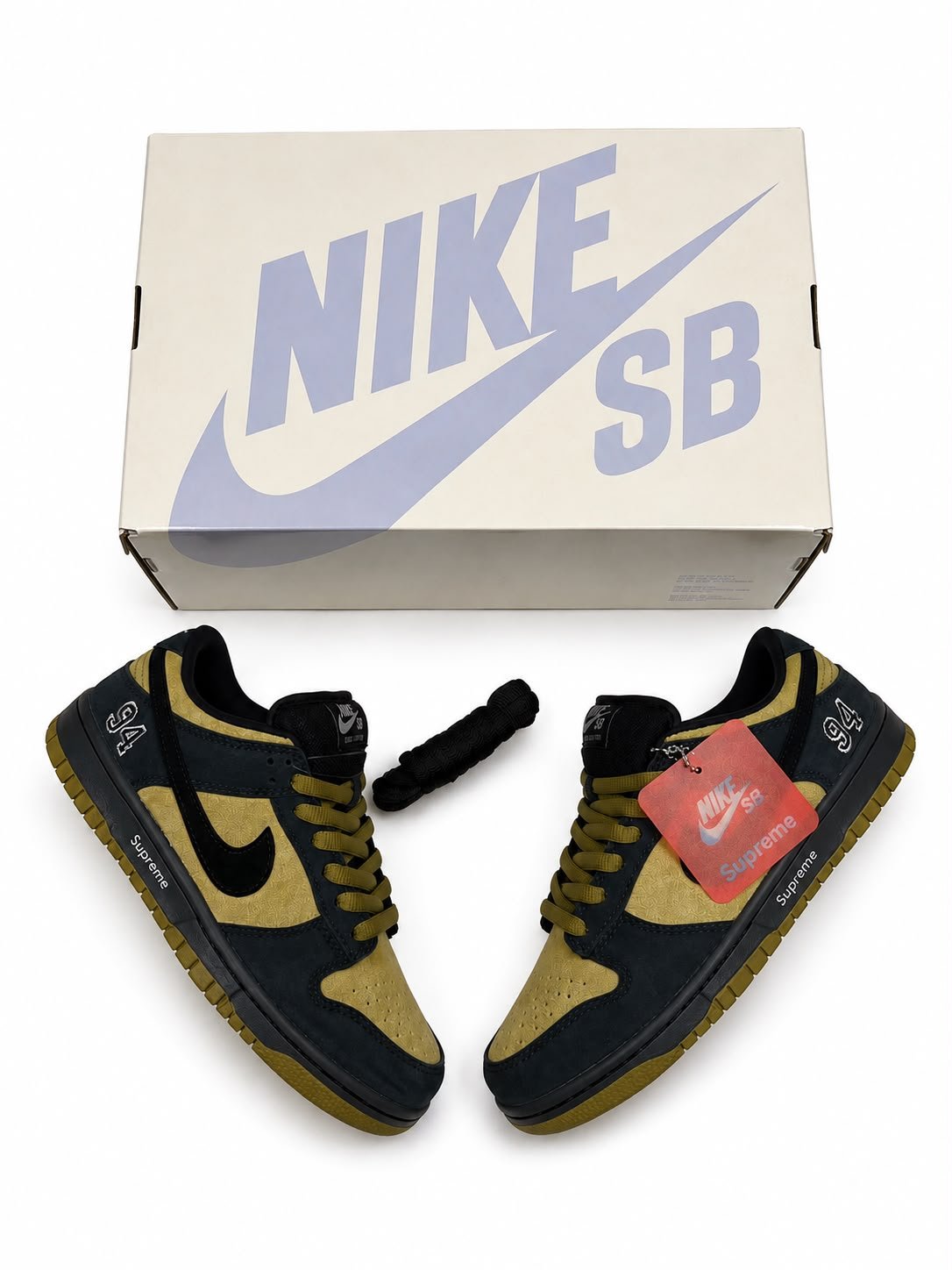 Nike SB Dunk Low Supreme Camper Green